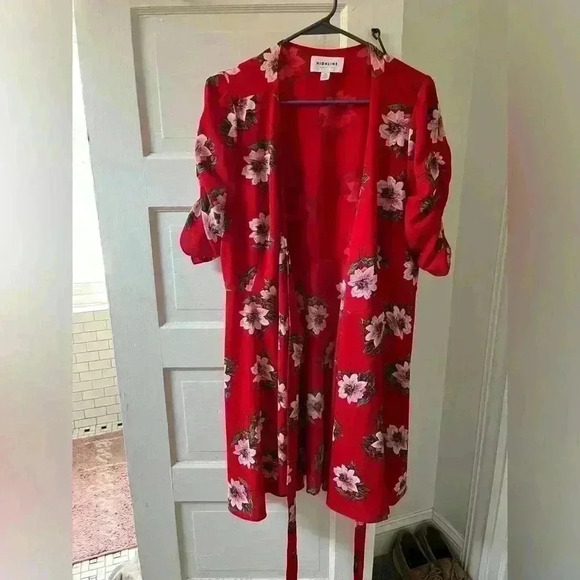 floral red sundress wrap around with puffy sleeves size large - Picture 6 of 9